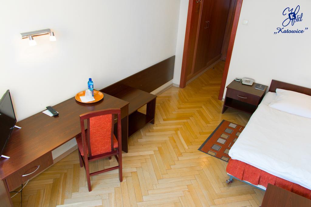 Hotel Katowice Economy Екстер'єр фото